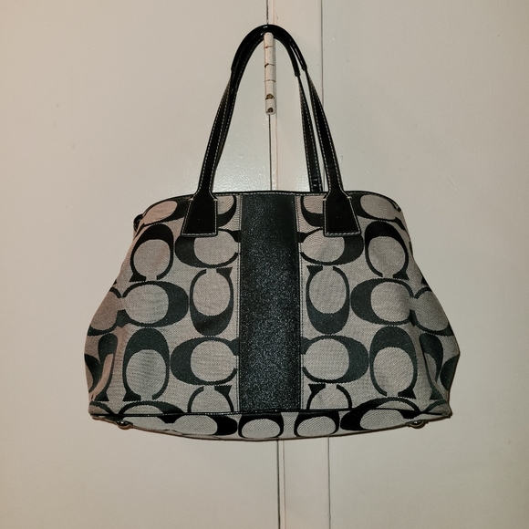 Handbag - Picture 2 of 2